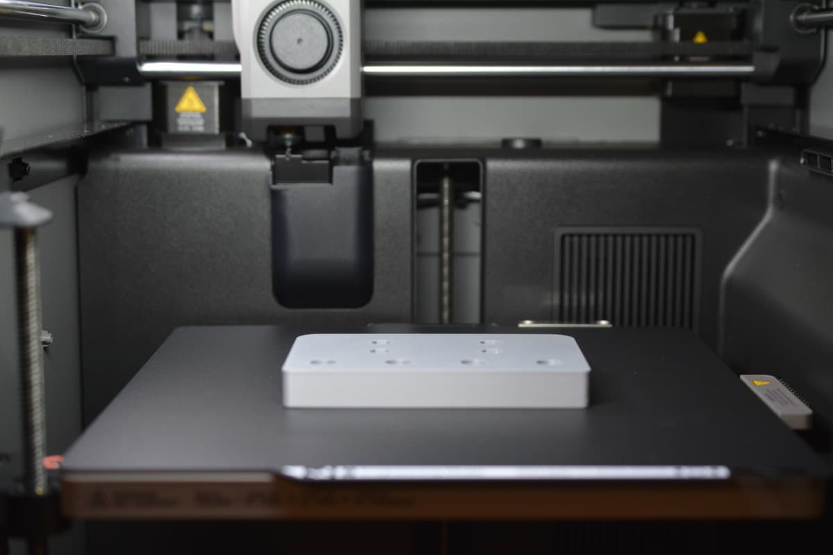 Reconstrução de peça mecânica — CAD, impressão 3D e maquinagem